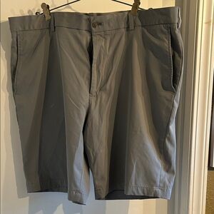 Walter Hagen Light Gray Flat Front Men's Shorts